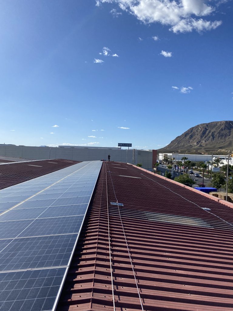 Vertipro Trabajos en Altura - Instalación de líneas de vida