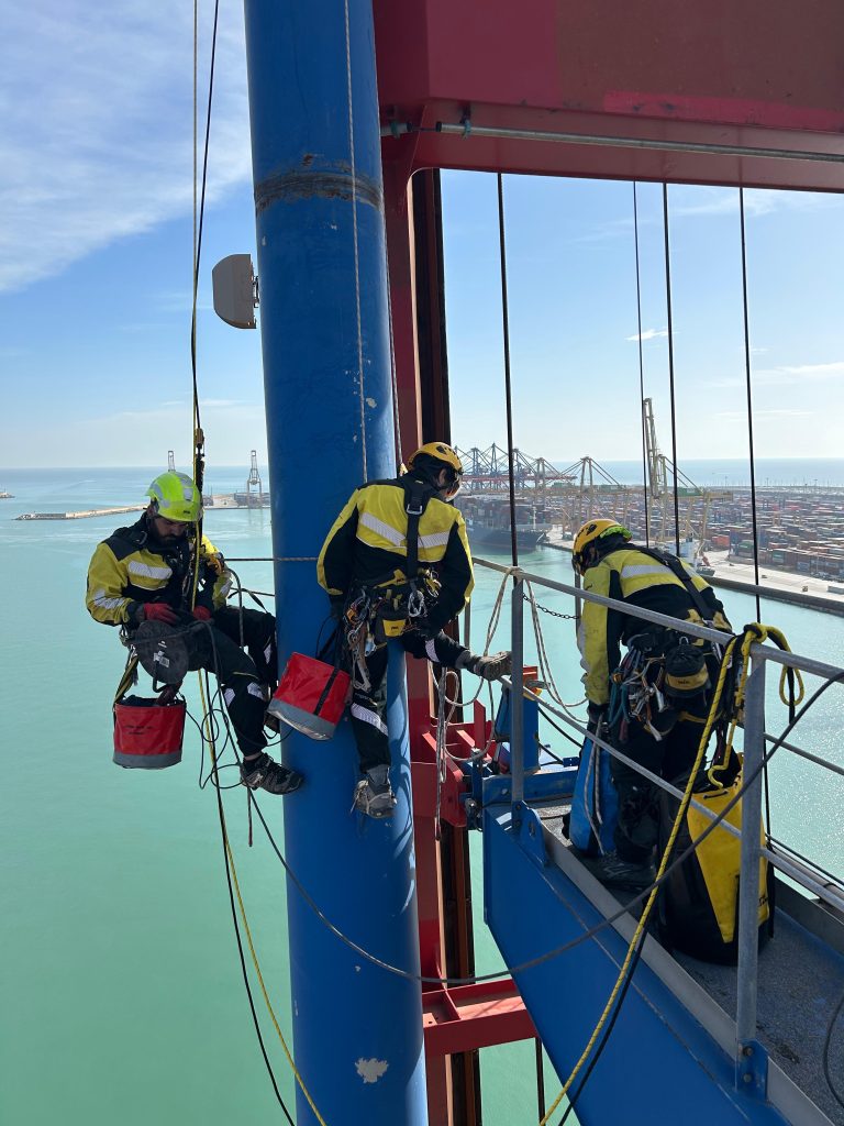 Vertipro Trabajos en Altura - Puertos, trabajos mantenimiento y rescate