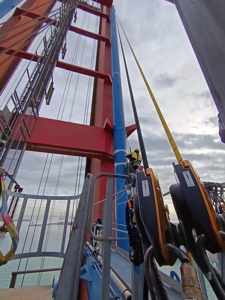 Vertipro Trabajos en Altura - Puertos, trabajos mantenimiento y rescate