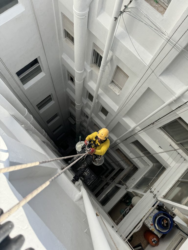 Vertipro Trabajos en Altura - Rehabilitación Patios interiores